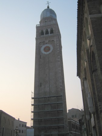 Zvonik Bazilike Sv. Jakoba.