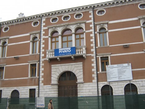 Šest stoletij stara zgradba