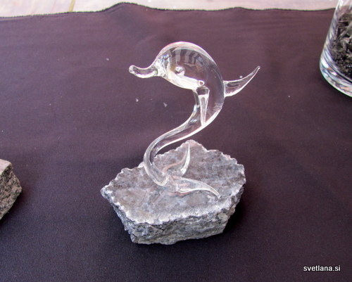 Delfin iz pihanega stekla